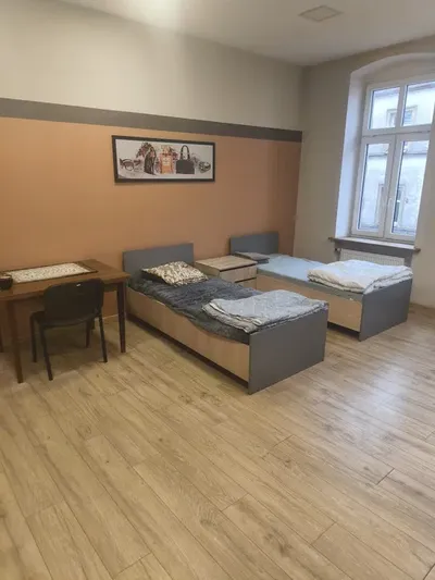 Wynajmę pokoj w kamienicy - miniatura 2
