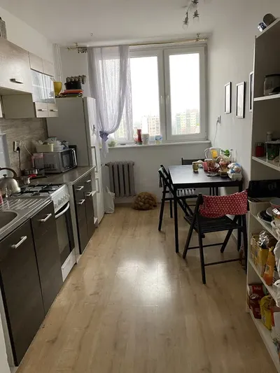 Wynajme pokój dwuosobowy z balkonem w Sosnowcu przy ul Jagiellonskiej - miniatura 5
