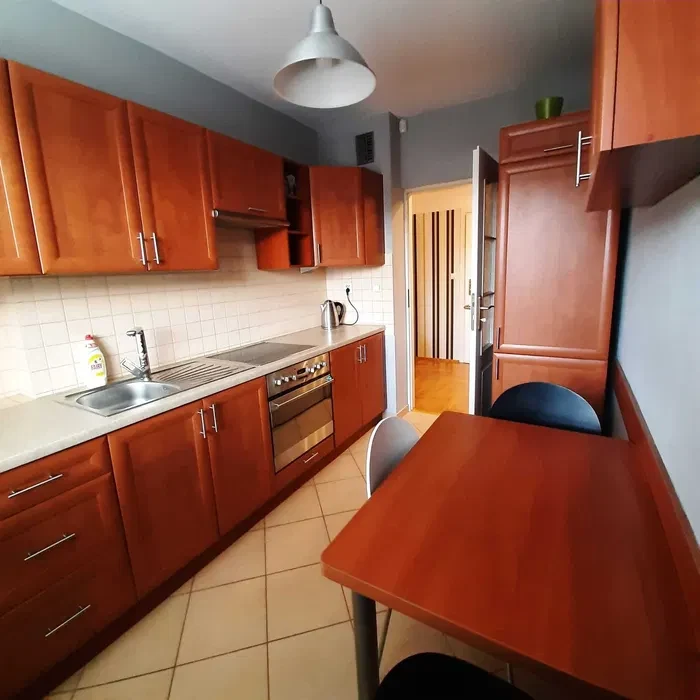 Wyjątkowa lokalizacja 2 pokojowe z oddzielną kuchnią i garderobą 58m prywatnie . - 1/8