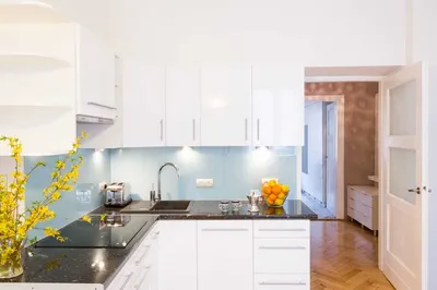 Dwupokojowe mieszkanie z możliwością korzystania z ogródka, w pobliżu Parku Krakowskiego/ Two-room apartment of 40 sqm with the access to garden.