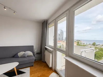Gdynia Skwer Kościuszki kawalerka - miniatura 3