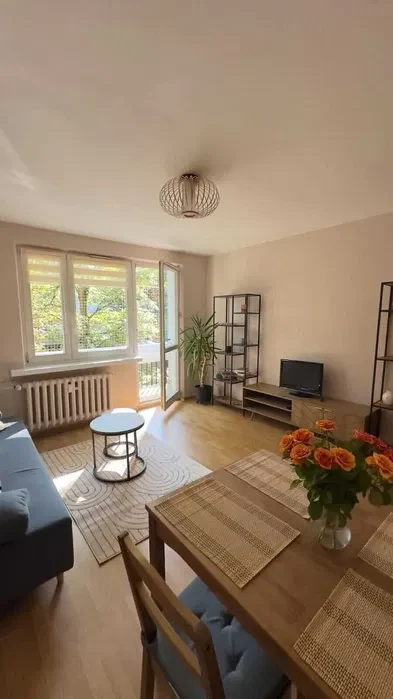 Nowoczesne 3-pokojowe mieszkanie w Krakowie po remoncie - Os. Podwawelskie (ul. Komandosów) | Balkon | Piwnica | Zwierzęta mile widziane - 1/15