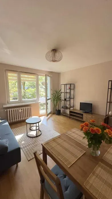 Nowoczesne 3-pokojowe mieszkanie w Krakowie po remoncie - Os. Podwawelskie (ul. Komandosów) | Balkon | Piwnica | Zwierzęta mile widziane