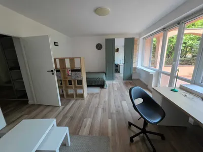 Nowoczesne, komfortowe pokoje o wysokim standardzie – nowe meble, na Pogodnie