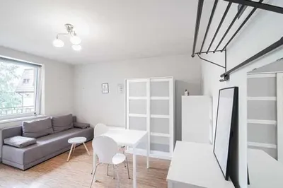 * Jasna kawalerka, balkon, komórka - Towarowa 10, BRAK PROWIZJI - miniatura 3