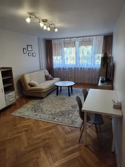 Super mieszkanie - przestronna duża kawalerka w świetnej lokalizacji Saska Kępa - miniatura 2