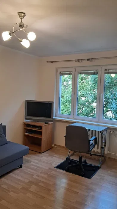 Kawalerka na wynajem w Toruniu, mieszkanie 1 pokój - 1/8