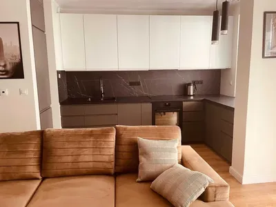 Poznań Jeżyce Św. Wawrzyńca apartament 2 pokoje + miejsce w hali. - miniatura 2