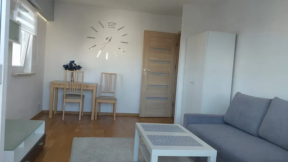 Mieszkanie dwupokojowe z balkonem i oddzielna kuchnia Mokotów Sadayba - 1/8
