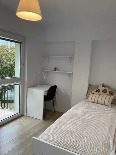 Wola-Ratusz - 2 pokoje 1-os., od zaraz / 2 single rooms, ready to move in - miniatura 2