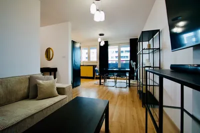 2 pokoje/garaż/ Ostrobramska 73E/