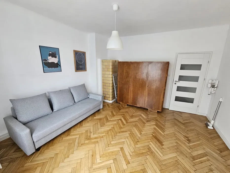 Bezposrednio od listopada kawalerka stara saska kepa, ogrodzona kamienica - 1/4