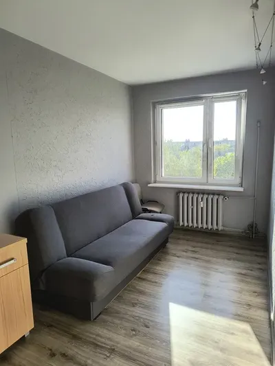 Wynajmę przestronny pokój jednoosobowy w mieszkaniu czteropokojowym - miniatura 2