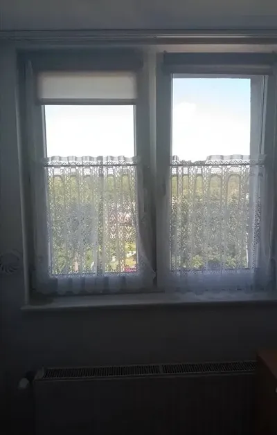 Kawalerka blisko basenu Nurek oraz Skarpy na Rozbarku - miniatura 4