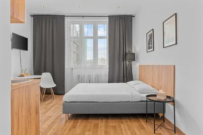 Kawalerka w Śródmieściu ul. Moniuszki 12/ Studio apartment in the city center, Moniuszki Street 12 - miniatura 3
