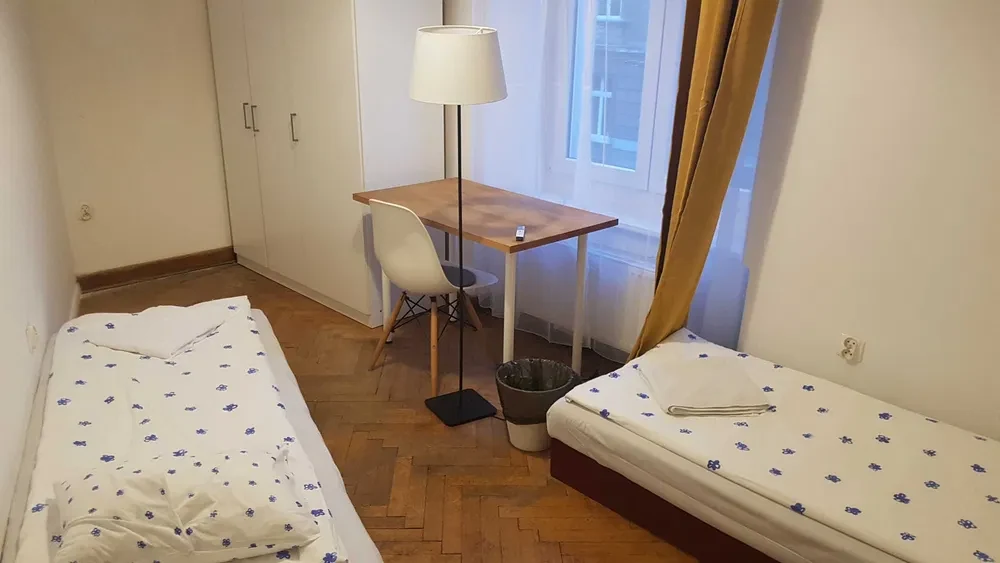 pokoje jedno i dwu osobowe w doskonałej lokalizacji w Starym Mieście - 1/6