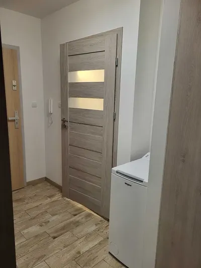Kawalerka Duża-oś Reda City-Umeblowana-ŁADNA - miniatura 5