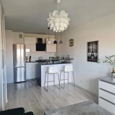 Wynajmę bezpośrednio komfortowe, 2-pokojowe mieszkanie (38 m²) z balkonem zlokalizowane w Warszawie przy ul. Czerniakowskiej - miniatura 3