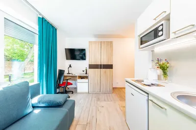 Wyposażone apartamenty z aneksem kuchennym i łazienką, Twoja przestrzeń bez współlokatora – blisko uczelni, z ogrodem - miniatura 3