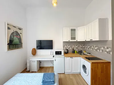 Bez prowizji Kawalerka dla studenta w samym centrum - miniatura 3