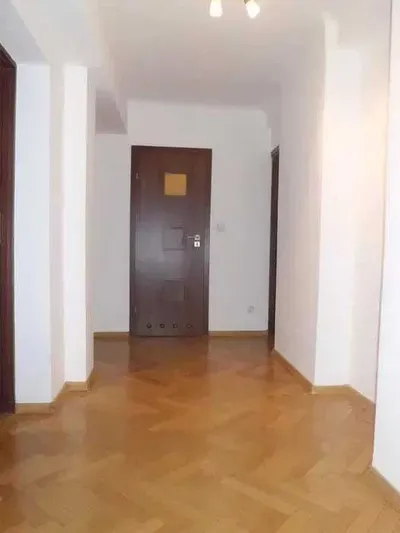 Pokój w centrum warszawy - miniatura 3