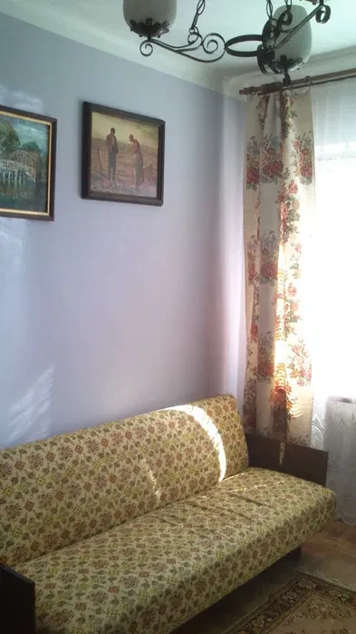 Pokoje dla studentów centrum Kielc, na osobnym piętrze w domu - 1/7