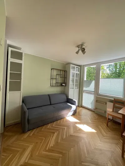 Mieszkanie 2 pokojowe przy parku Łazienki Królewskie - miniatura 2