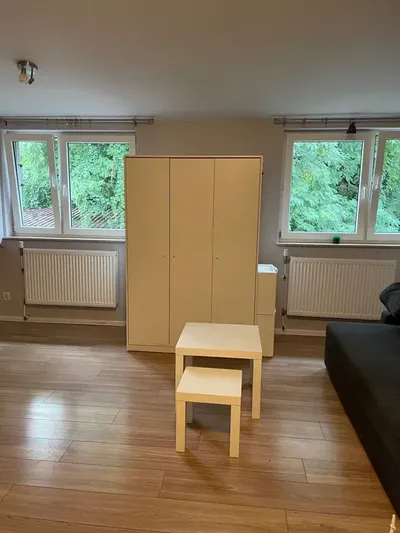 Wynajmę kawalerkę 27m Kraków ul. Walerego Sławka - miniatura 2