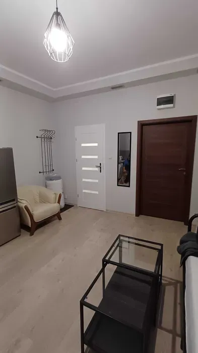 Wynajmę kawalerkę 22m2 Warszawa Wawer-Międzylesie ul Zwoleńska - miniatura 2
