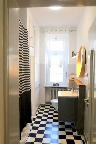 Duży pokój 23,5 m² z balkonem – al. Jana Pawła II, centrum Szczecina - miniatura 4