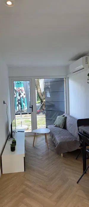 Apartament wolnostojący w centrum Olsztyna. Autonimiczny. 28m2 - miniatura 5