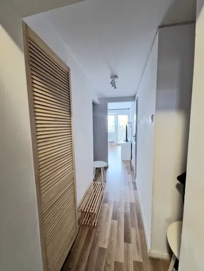 Wynajmę kawalerkę z dwoma odrębnymi pokojami.. - miniatura 3