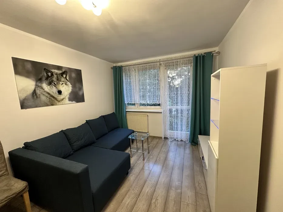 Pokoj jednoosobowy lub dla pary 17m^2 z balkonem. Gdansk wrzeszc ul. Baczynskiego - 1/8