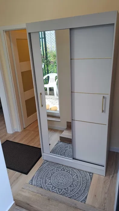 2 pokojowe mieszkanie Przymorze Małe 43 m budynek wolnostojący-parter - 1/9