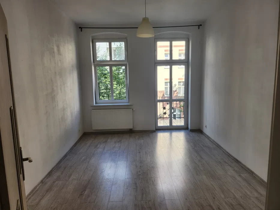 Wynajmę bezpośrednio 3 pokojowe mieszkanie Wilda - 1/6