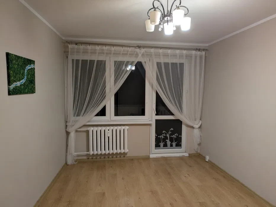 Mieszkanie 3 pokoje 48 m2 - 1/8