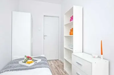 Pokoje jednoosobowe studenci młodzi ludzie Suchanino,Czajkowskiego Blisko PG GUMed - miniatura 4