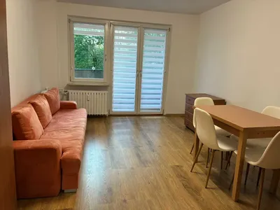 Mieszkanie dwupokojowe, os. Piastów, z balkonem
