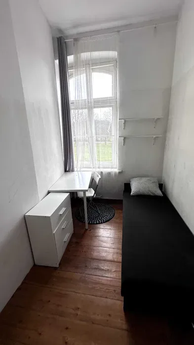 Wynajmę od zaraz pokój jednoosobowy w centrum Gdańsk SKM Śródmieście.