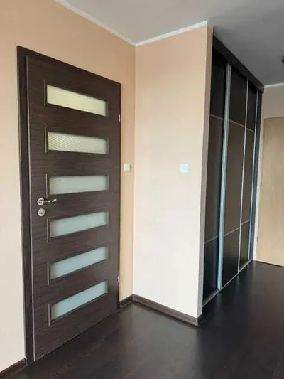 Bezpośrednio wynajmę kawalerkę w apartamentowcu przy ul.Strzegomskiej - miniatura 4