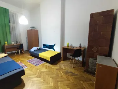 Ładny duży pokój dwuosobowy w mieszkaniu - ścisłe centrum Rzeszowa - miniatura 3