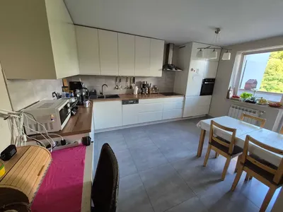 Mieszkanie 82 m² 3 pokoje, miejsce w hali garażowej, piwnica - miniatura 2