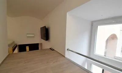 Mikrokawalerka studencka koło UEK BEZPOŚREDNIO - miniatura 3