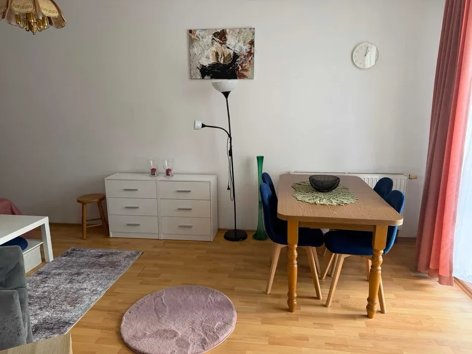 Kawalerka o pow. 42,40 m.kw przy ul. Władysława Przanowskiego 4 w pobliżu CH Wola Park, przy stacji metra Ogrody Ulricha. - 1/8