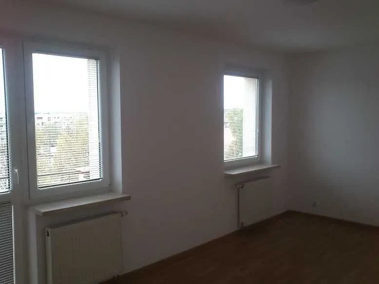 TYLKO U NAS! Stryjeńskich 2 pok. z widną kuchnią + garaż - 1/8