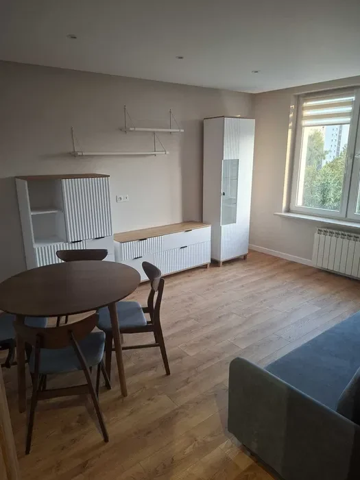 Ochota, ul. Dickensa | 37 m² | 2 niezależne pokoje | pierwszy najemca po generalnym remoncie - 1/9