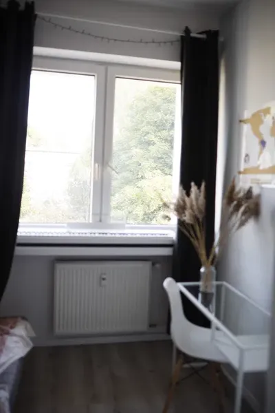 REZERWACJA Pokój 11 mkw Śródka - miniatura 2
