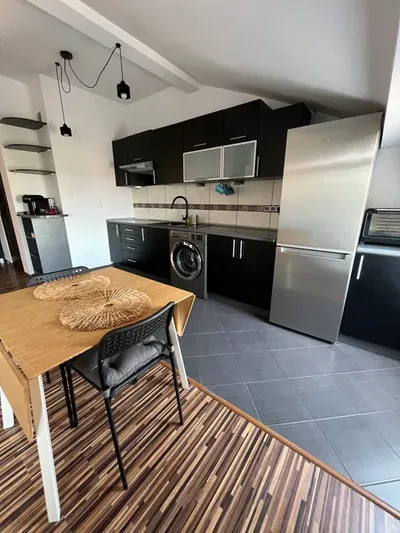 Mieszkanie dwupokojowe 40m2 Wał Miedzeszyński - miniatura 3