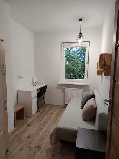 Mieszkanie na wynajem dla studentów - 3 pokoje z balkonem, Jagodno przy pętli - miniatura 5