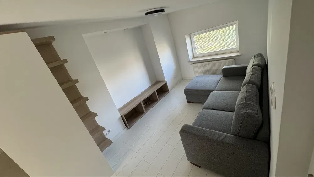 Przytulne i duże mieszkanie w cenie kawalerki - 1/8